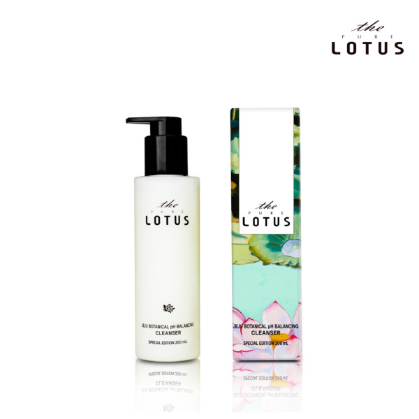 Pure Lotus Balancing Cleanser 200ml